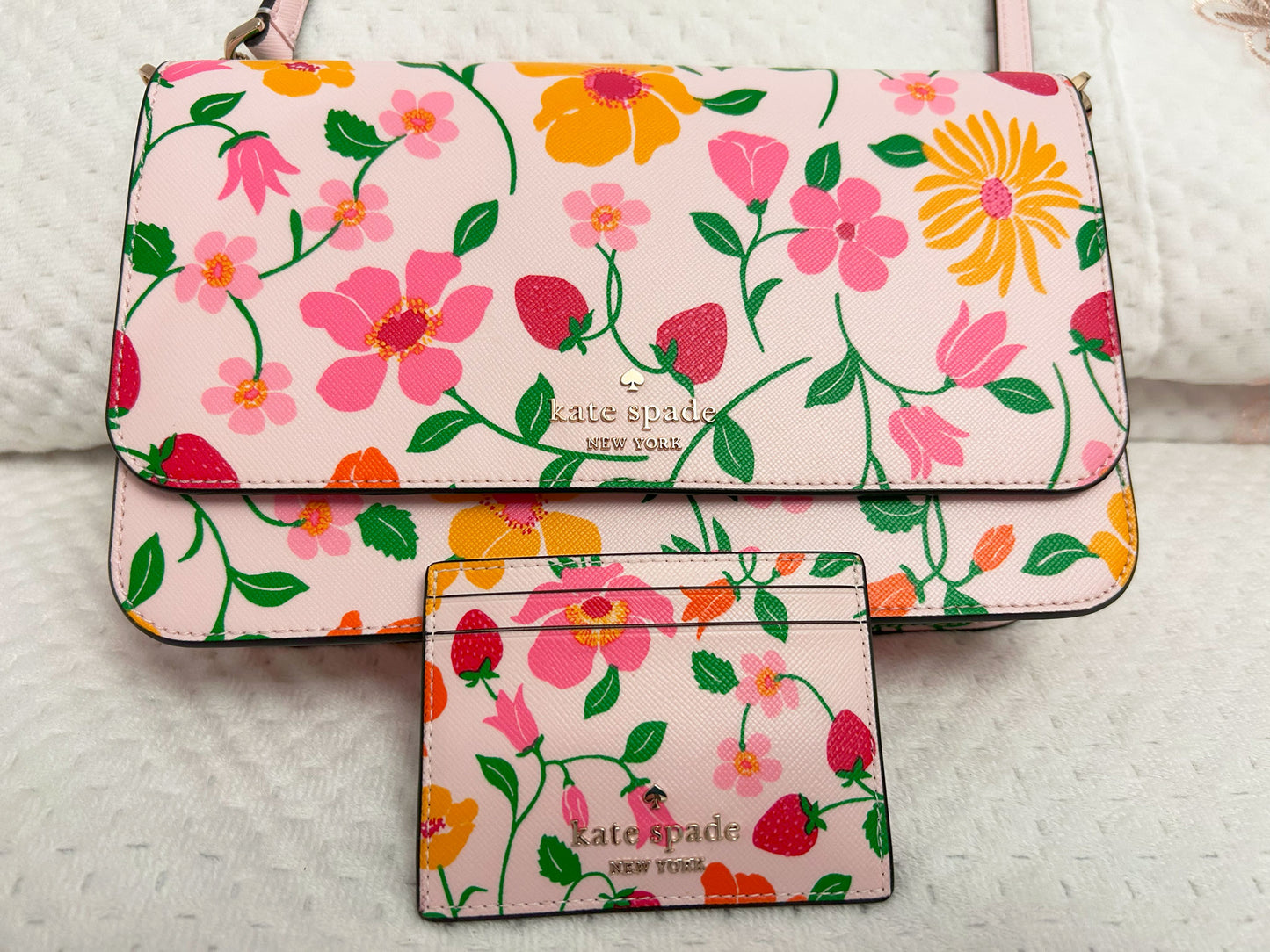 Kate Spade Purse Madison Strawberry Garden Printed Flap Convertible Crossbody (KG735)
